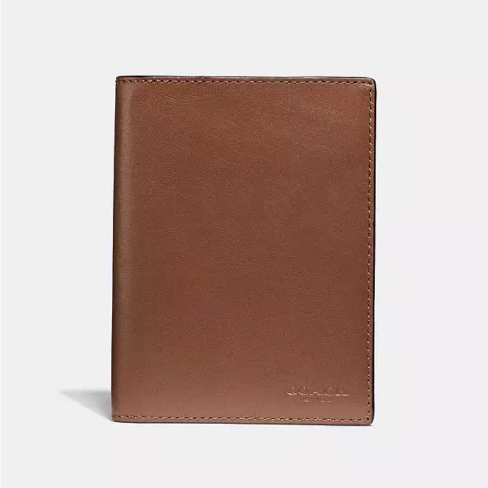 NWOT Coach leather passport holder